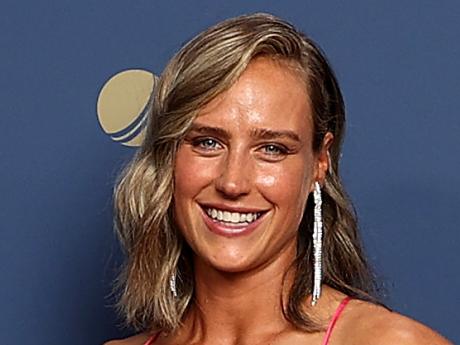 SYDNEY, AUSTRALIA - JANUARY 30: Ellyse Perry arrives arrives ahead of the 2023 Australian Cricket Awards at Royal Randwick Racecourse on January 30, 2023 in Sydney, Australia. (Photo by Brendon Thorne/Getty Images)