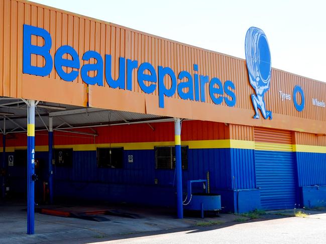 Plans to develop Beaurepaires in Parap into a service station, drive thru restaurant and shops.