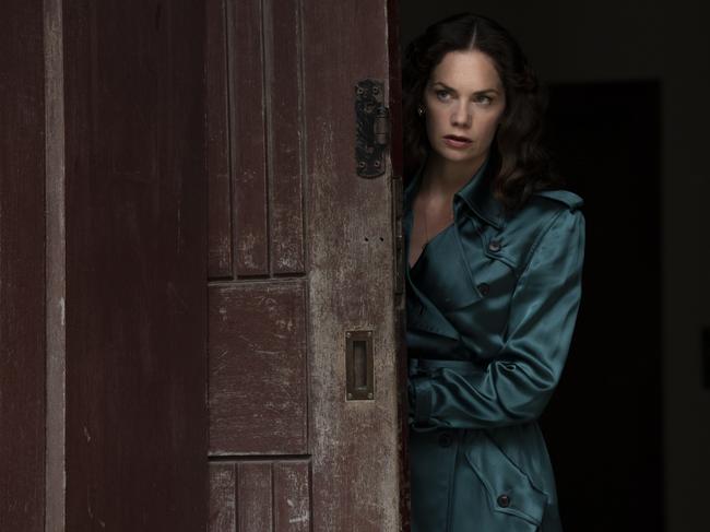 Ruth Wilson as Mrs Coulter in His Dark Materials.