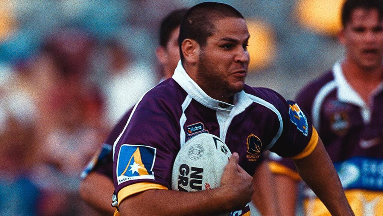 Brisbane Broncos paying their respects to former club footballer Carl Webb who has passed away Picture Instagram @brisbanebroncos