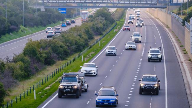 The Hume freeway in Albury near the NSW-Voctiran border which will be closed at midnight Tuesday. Picture: Simon Dallinger/NCA NewsWire