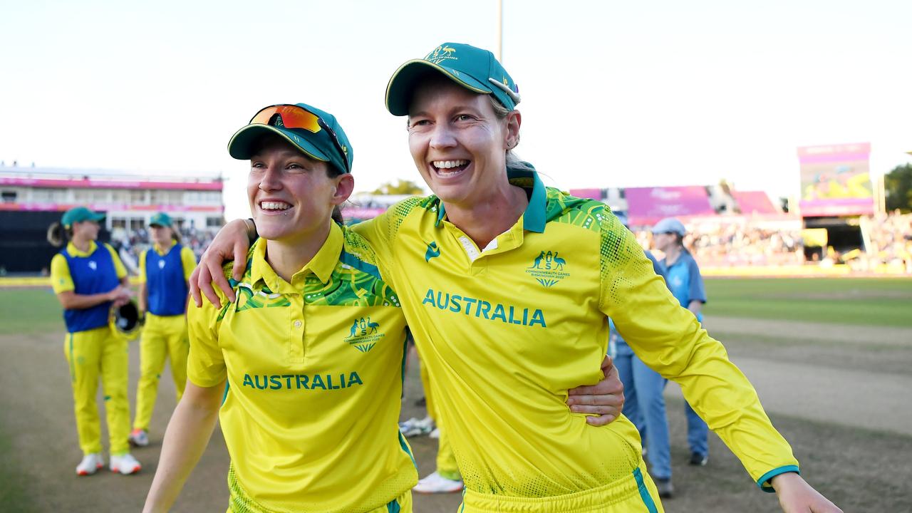 Megan Schutt and Meg Lanning of Team Australia. Photo by Alex Davidson/Getty Images