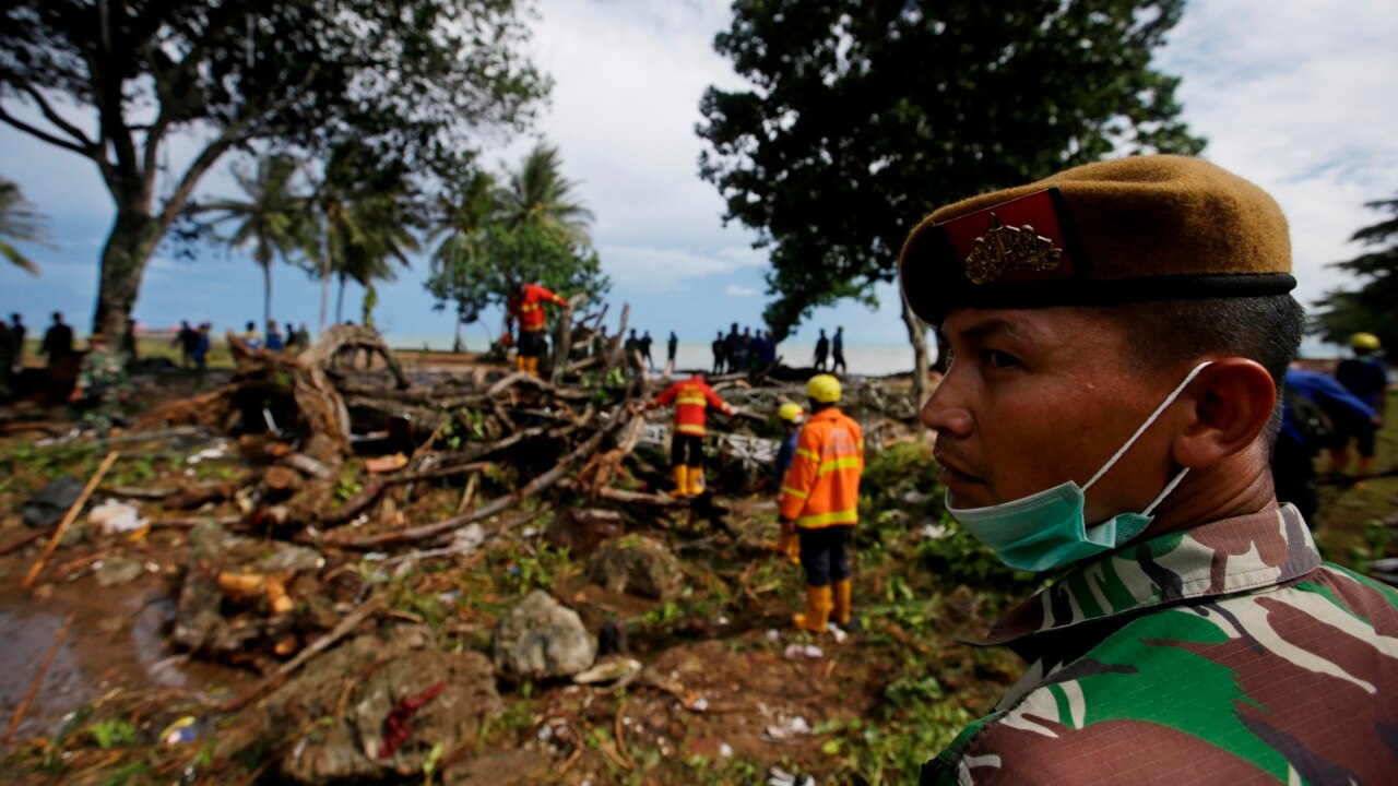 Hunt For Survivors As Death Toll From Indonesian Tsunami Rises To 373 Sky News Australia 7262