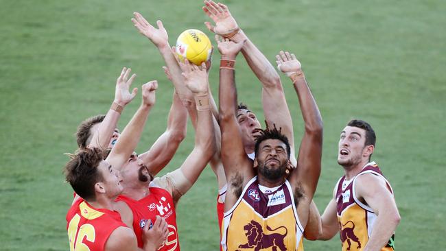 Players compete for the ball. Picture: Getty Images