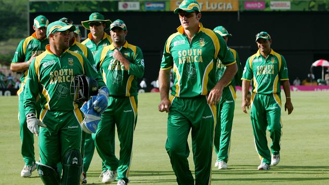 Graeme Smith leads his team off after losing to Australia at the 2007 World Cup.