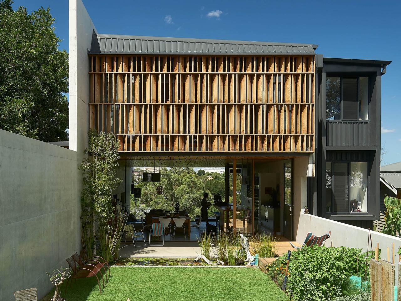 Riverbank House / Wilson Architects