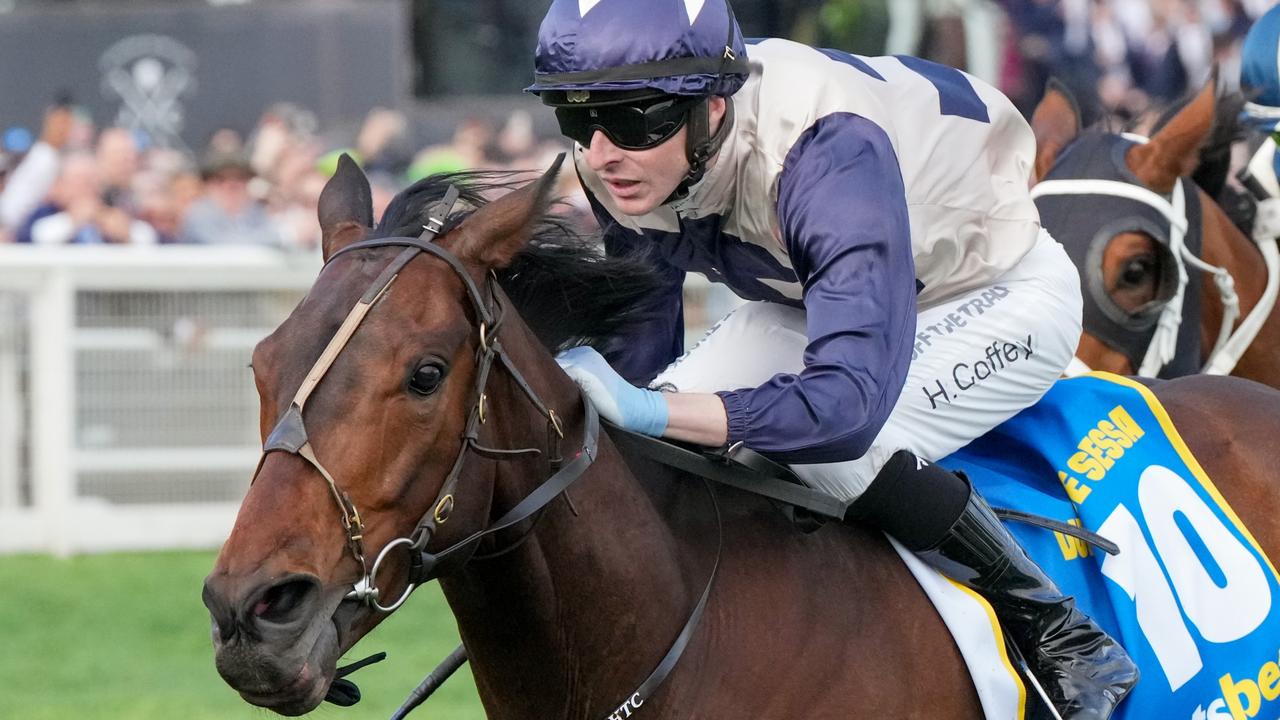 Coffey urging Duke De Sessa to victory. Picture: George Sal/Racing Photos via Getty Images