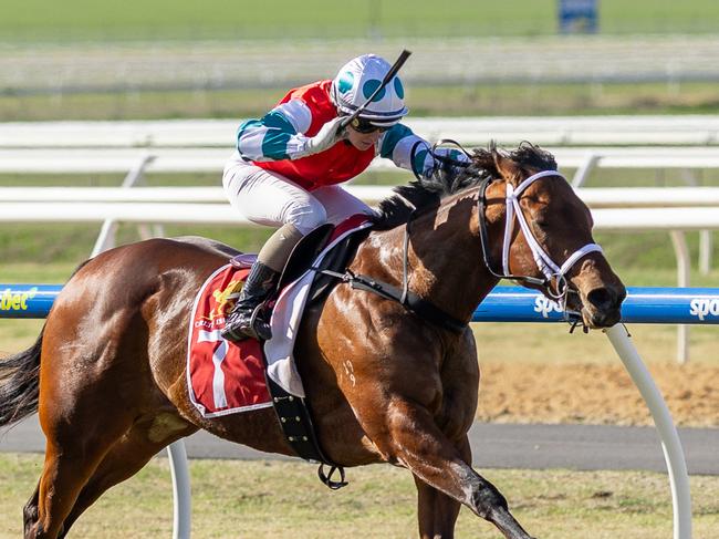 Kayla Crowther guides Falanghina to victory at Murray Bridge on Saturday. Picture: Makoto Kaneko