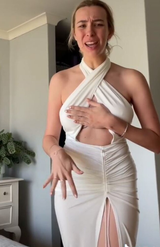 Being unable to wear the outfit, she turned to the internet for help. Picture: TikTok/Sooklyn