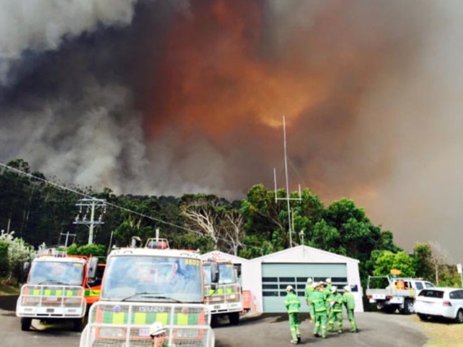 Bushfires at Wye River taken by Parks Victoria officer Tina Garrett Picture Tina Garrett