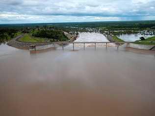 Behind the Fairbairn Dam Spillway Aerial Photo 5.5m December 30th 2010. Emerald. Jodi Harrold.