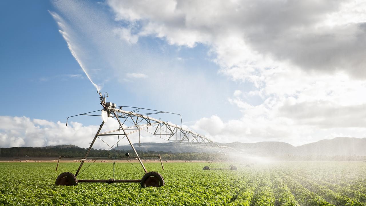 Farmer Lachlan Marshall said irrigators needed access to their allocation of water.