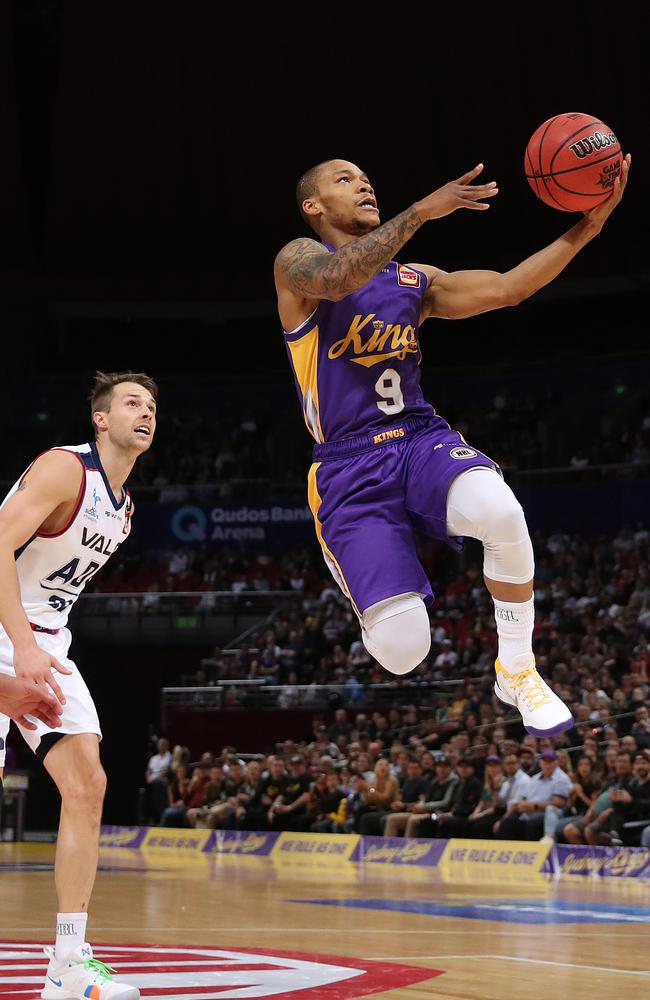 Jerome Randle drives to the basket against Adelaide last season. It’s understood he will sign a multi-year deal to return to the 36ers. Picture: Brett Costello.