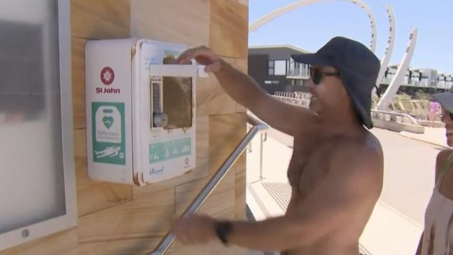 The couple said the defibrillator was difficult to find and have urged council to make this one more accessible. Photo: 9 News