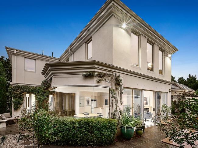 Dunlop’s Brighton East home sold for $3.233 million.