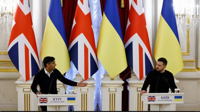 Ukraine, Britain Announce Security Agreement During Kyiv Visit By PM ...