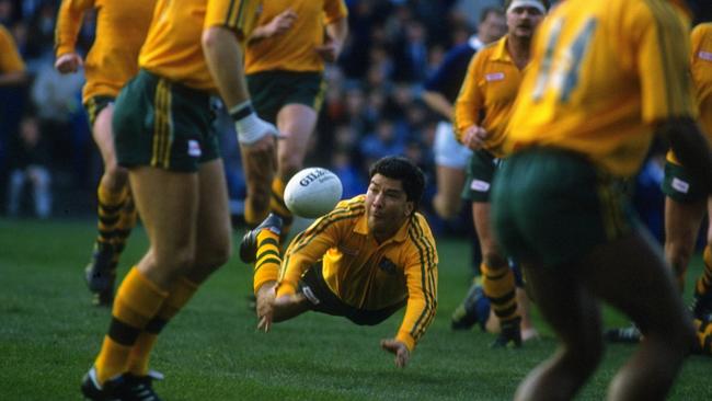 Lloyd Walker, centre, playing for the Wallabies in 1988. Picture: Russell Cheyne/Allsport