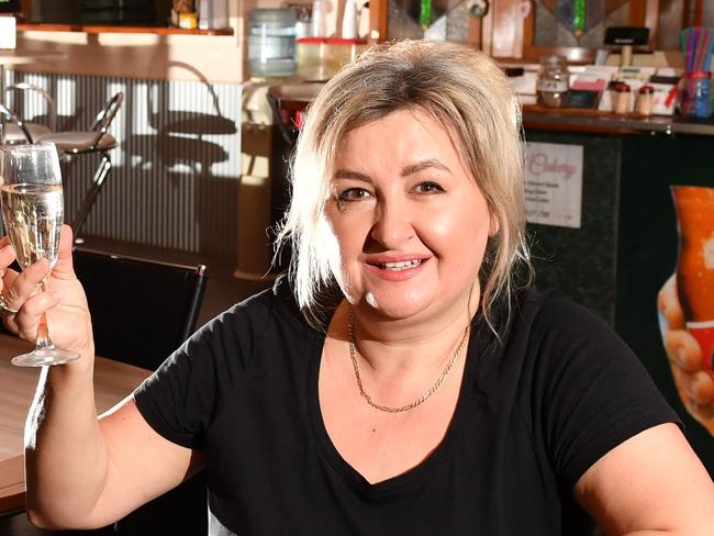 Mark and Tanya Crago pose for a photograph at Pepper Tree Aldinga, Adelaide on Wednesday the 2nd of October 2019. Their business, Pepper Tree runs live music and has a restaurant has been nominated for the Onkaparinga Business Awards   (AAP/Keryn Stevens)