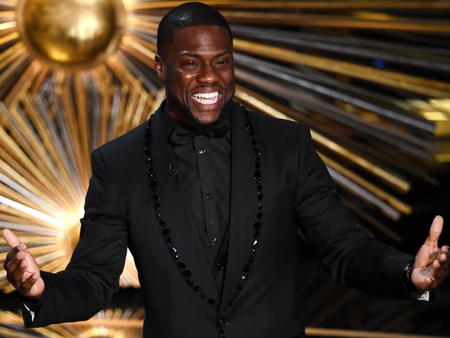 Comedian Kevin Hart stepped down as Oscars host due to the resurfacing of anti-LGBTQ tweets but Ellen DeGeneres wants him to step up again. Picture: Kevin Winter/Getty Images