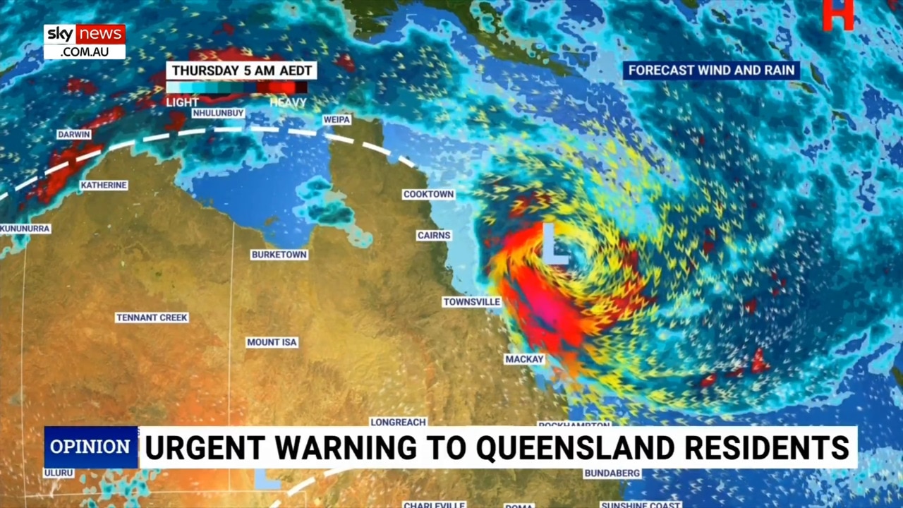 Cyclone crosses Queensland coast at Townsville, Queensland