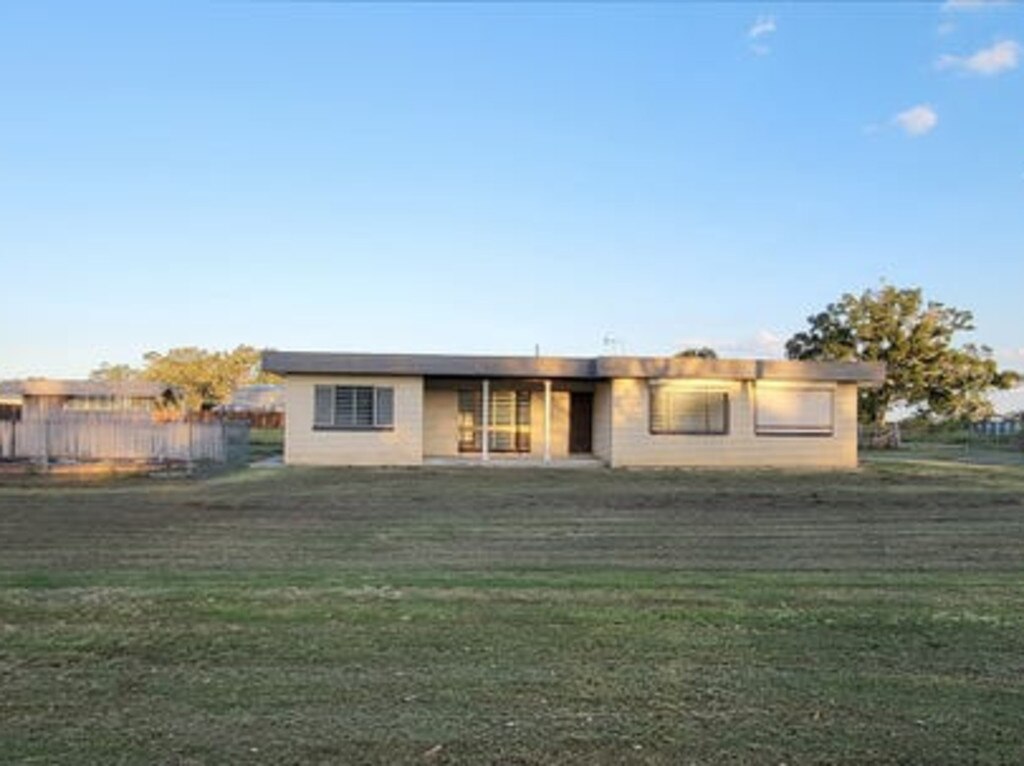 1481 Gin Gin Road, Sharon – $290,000.