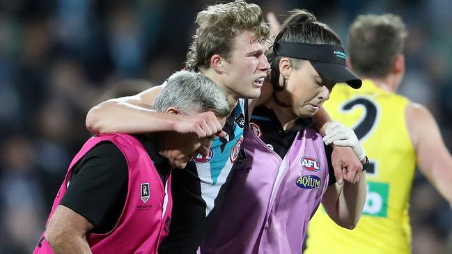 Young star Xavier Duursma will require surgery after suffering a knee injury against the Tigers. Picture: AFL Photos/Getty Images