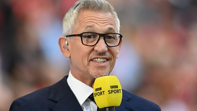 LONDON, ENGLAND - APRIL 16: Sports Broadcaster, Gary Lineker presents prior to The Emirates FA Cup Semi-Final match between Manchester City and Liverpool at Wembley Stadium on April 16, 2022 in London, England. (Photo by Shaun Botterill/Getty Images)