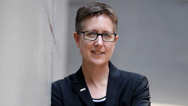 Sally McManus wants the government to commit to a six-month extension of the full $1500 fortnightly payment for workers. Picture: Jane Dempster