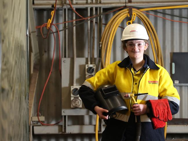 25.8.2020.*Pic is for Hibernation liftout this Thursday. **Pic is of Isabella Veritay-Richards, a boilermaker apprentice, "on the job" at the naval shipyards. Story is encouraging young people to pursue trade careers during National Skills Week. Isabella is training to be a shipbuilding tradesperson on 24th August 2020. Pic Tait Schmaal.