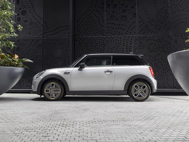 EMBARGO FOR TWAM 19 NOVEMBER 2022. FEE MAY APPLY.  2022. Mini Electric. Mini Yours. Photo: Supplied