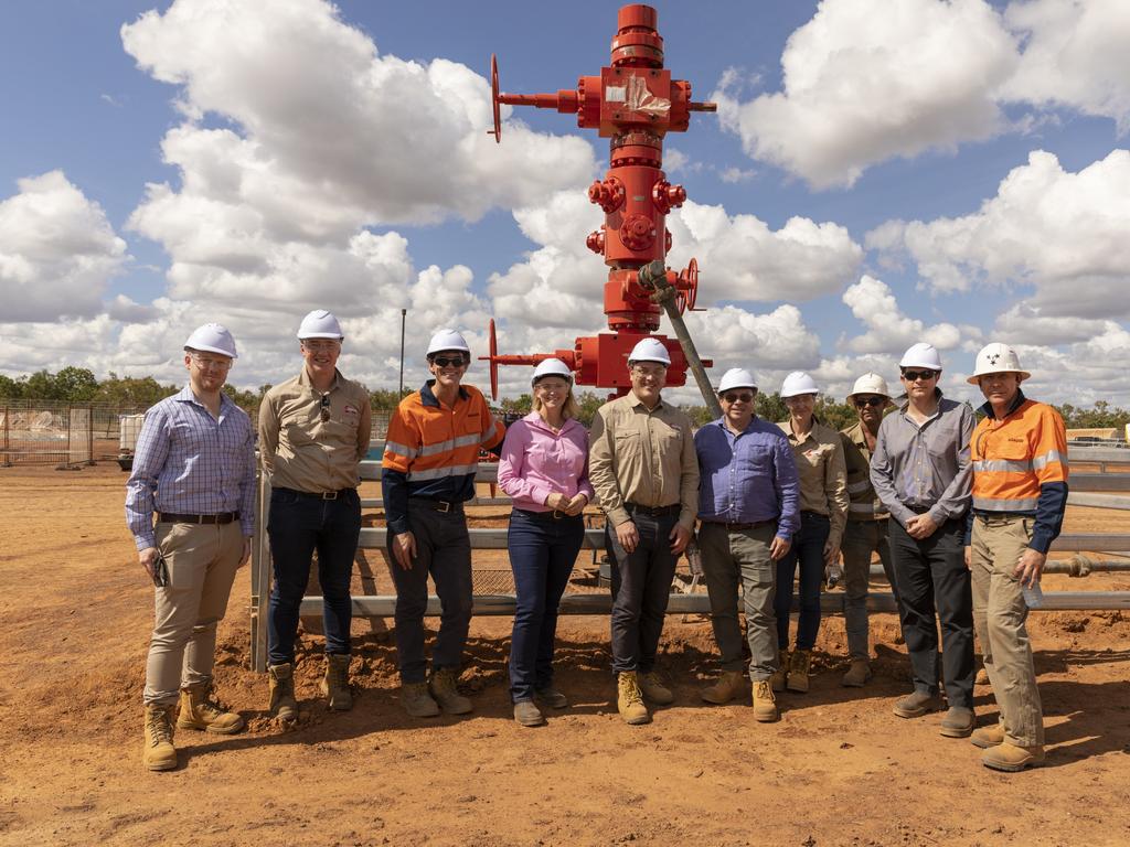 Empire Energy managing director Alex Underwood and Deputy Chief Minister and Minister for Mining and Industry Nicole Manison at Carpentaria-2H.