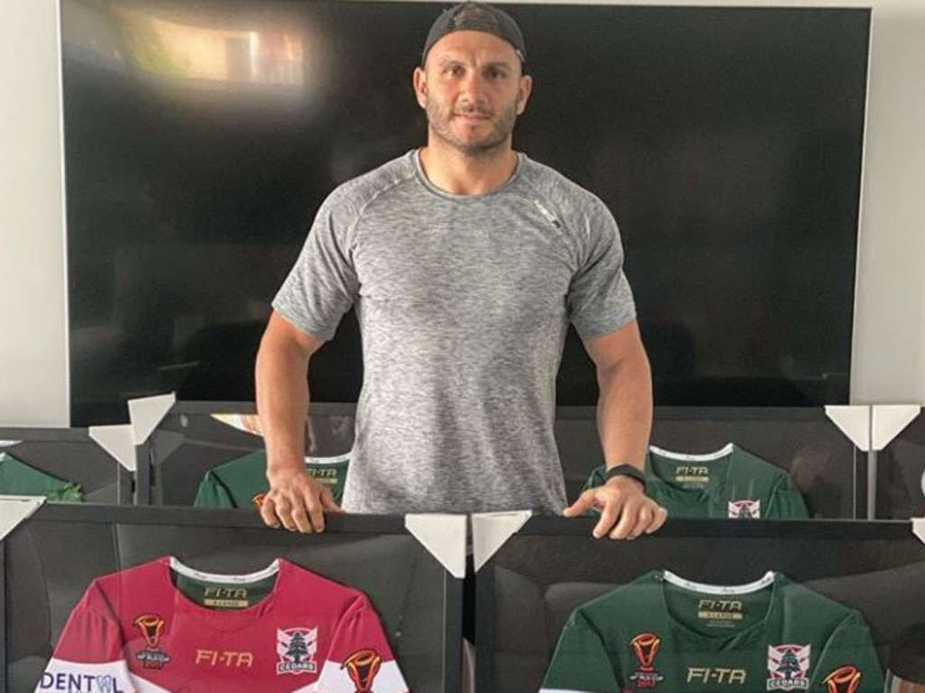 Robbie Farah is auctioning 10 Lebanon jerseys.