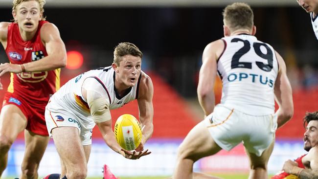 Star midfielder Matt Crouch has been dropped by the Crows (AAP Image/Dave Hunt)