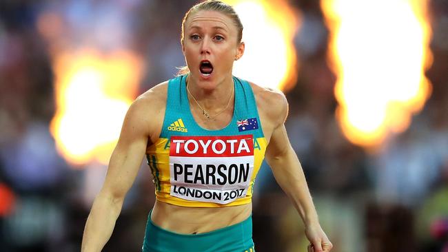 Sally Pearson celebrates her gold medal. Picture: Getty Images