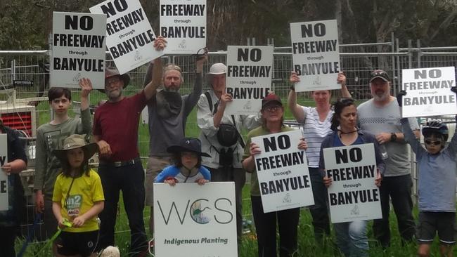 Residents protesting against the North East Link at the Banyule Flats. Some opponents of Option A now say they’ve been blocked from commenting in online forums. Picture: Supplied.