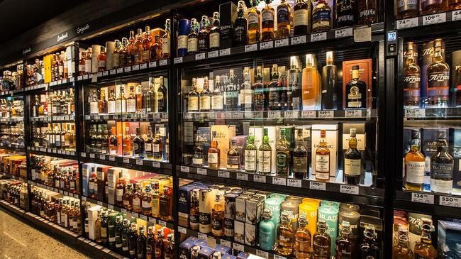 Liquor powerhouse Dan Murphy’s weighed on Q3 earnings. 