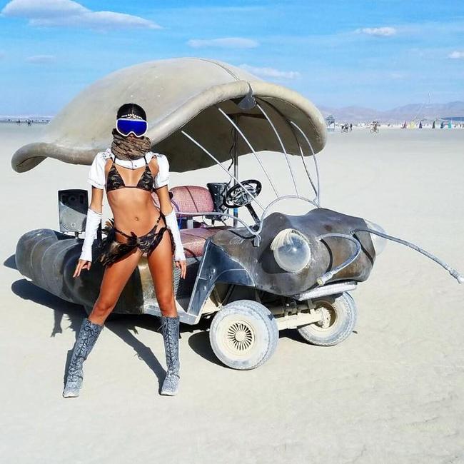 Portuguese model Sara Sampaio at the 2016 Burning Man Festival in the Black Rock Desert, Nevada ... 