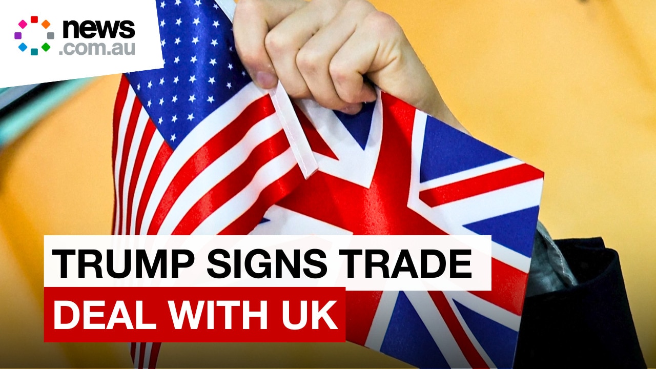 Trump signs 'breakthrough' trade deal with UK