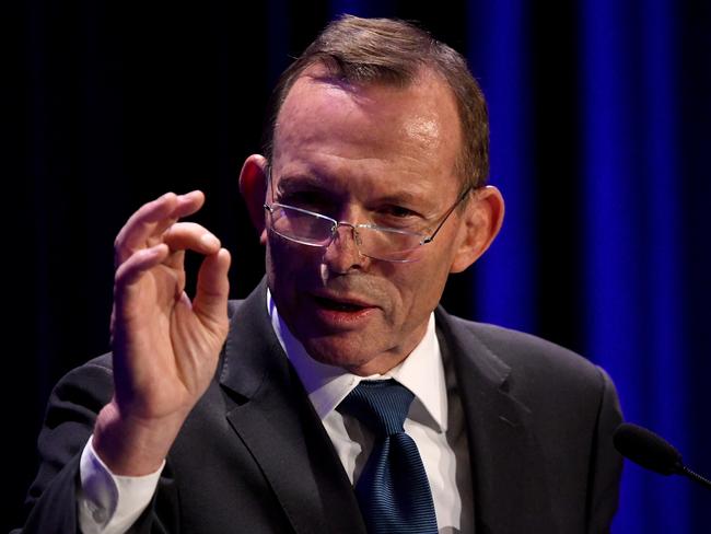 Former prime minister Tony Abbott speaks during his tribute dinner at the Miramare Gardens in Sydney, Thursday, November 7, 2019. (AAP Image/Bianca De Marchi) NO ARCHIVING