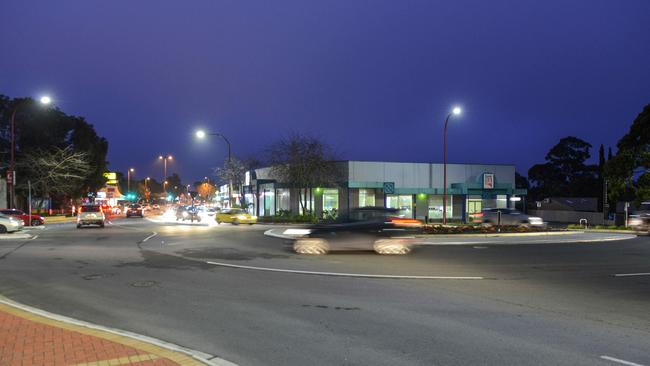 Traffic at Blackwood roundabout. Picture: Brenton Edwards