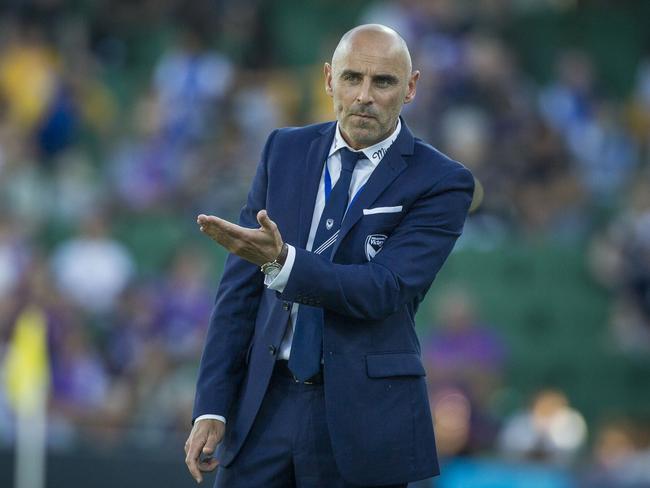 Kevin Muscat is refusing to give up chasing league-leading Sydney FC.