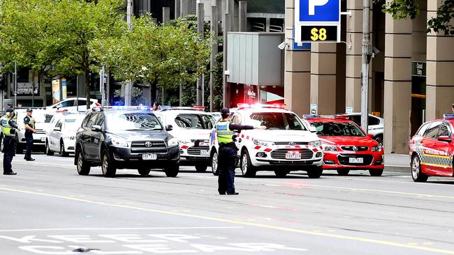 Police are responding to a shooting on La Trobe St in Melbourne’s CBD. Picture: Tim Carrafa