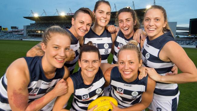 Lily Mithen (centre) has been a key cog in Geelong’s VFLW team. Picture: Jay Town.