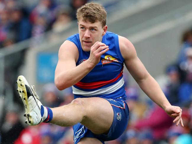 AFL Round 19. 29/07/2018. Western Bulldogs vs Port Adelaide at Mars Stadium, Ballarat..  Western Bulldogs Jack Macrae third quarter action  .Pic: Michael Klein