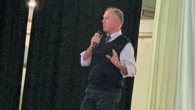 Gympie MP Tony Perrett addresses the Gympie Chamber of COmmerce meeting August 17, 20202.