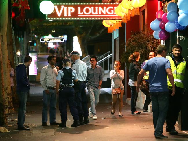 A major review has recommend a 2am lockout for Adelaide CBD nightclubs and bars.