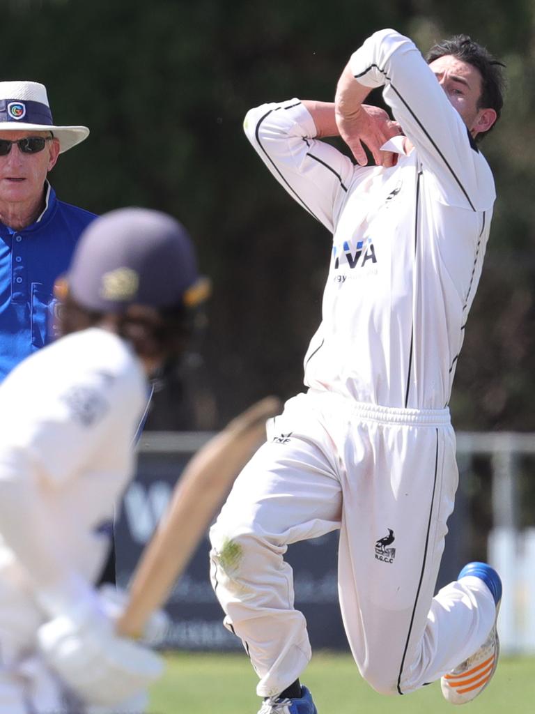 Kerr bowls to Newtown &amp; Chilwell’s Ronnie McKenna. Picture: Mark Wilson