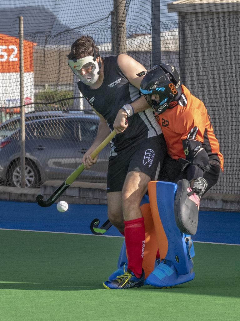 Jonathan Allcock and Logan Templeton, Mackay. Ipswich vs Mackay. Hockey Queensland Championship. Saturday, May 1, 2021. Picture: Nev Madsen.