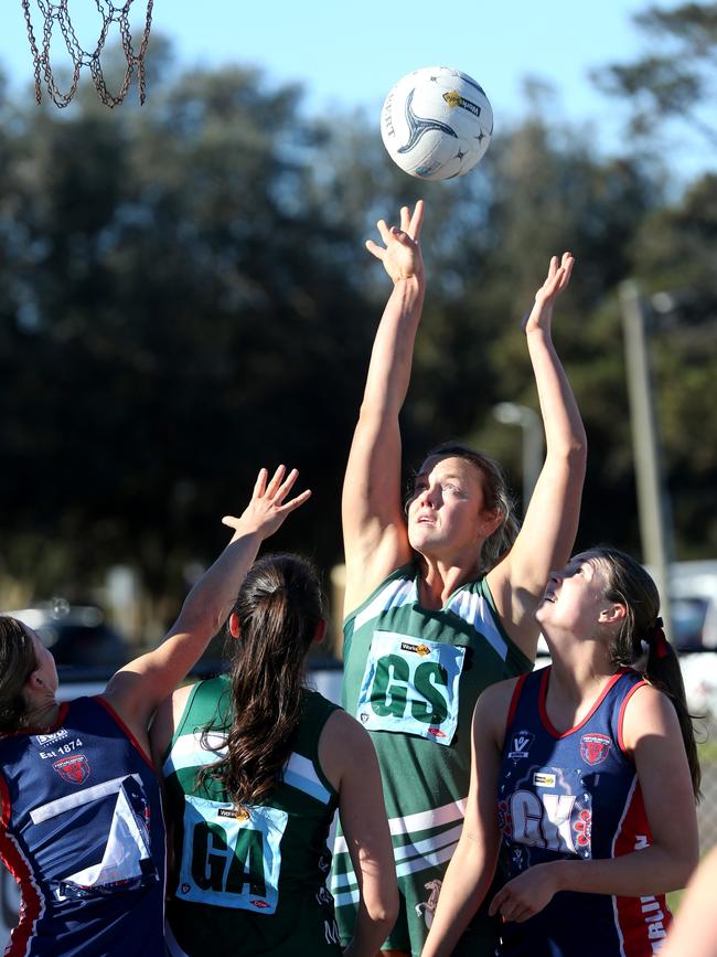 BFNL - Portarlington v Geelong Amateurs.  Geelong Amateurs Goal Shooter Michelle Winch. Picture Mike Dugdale