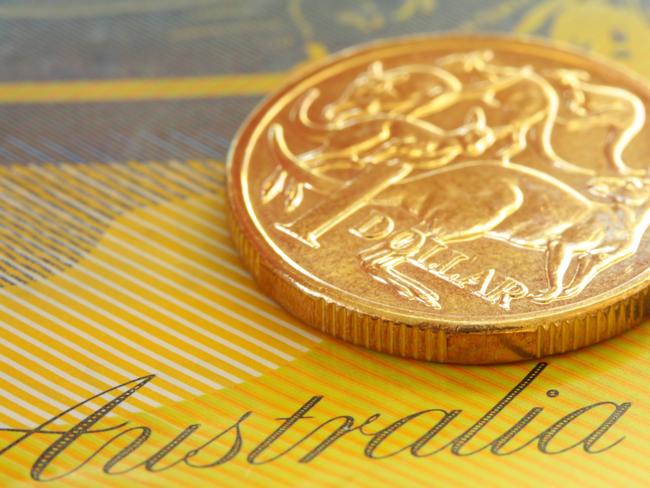 Aussie dollar defies war worries